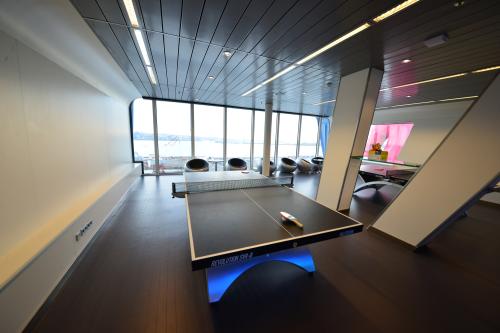 乒乓球地板應(yīng)該怎樣選擇？——你缺少不了塑立得！