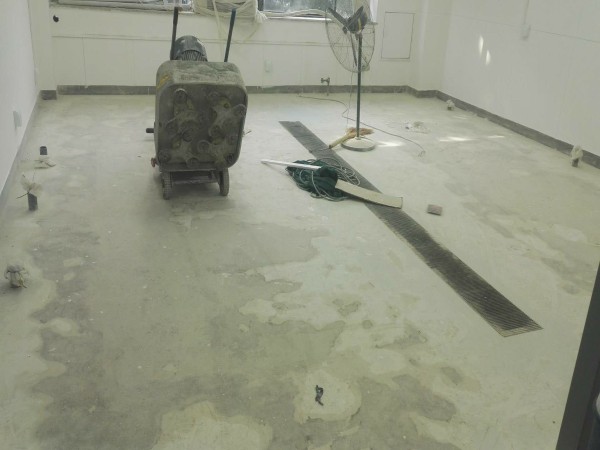 混凝土地面翻新前 混凝土地面翻新前