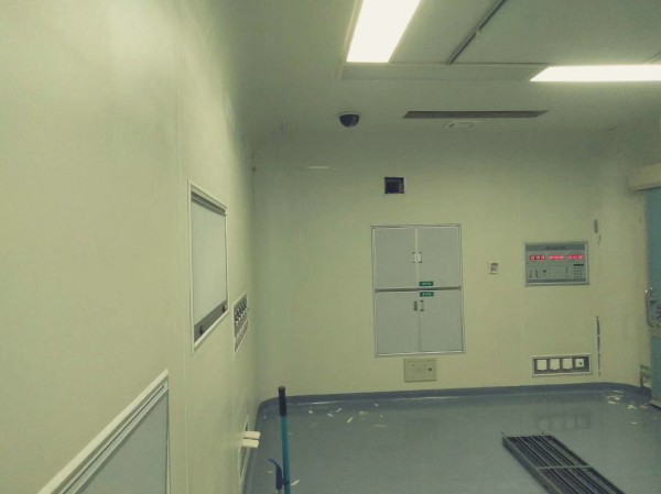 手術(shù)室墻面翻新前