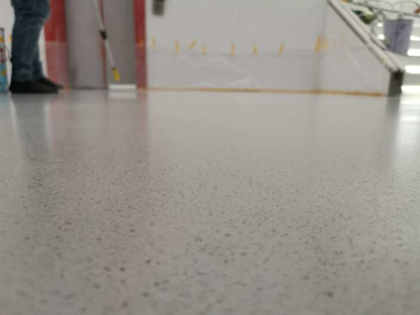 環(huán)氧磨石地面