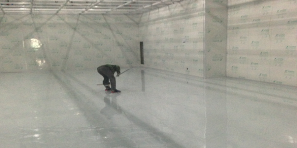 防靜電地坪漆不固化什么原因？