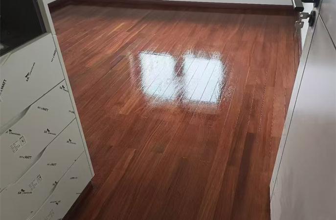 塑立得對(duì)木地板翻新后