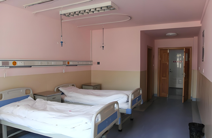 醫(yī)療場(chǎng)所墻面隱患多？塑立得抗菌墻面涂料筑牢院感防控第一線