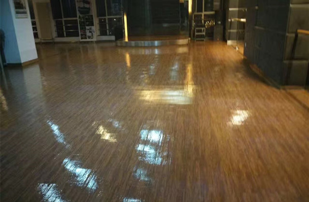 復(fù)合地板養(yǎng)護/翻新