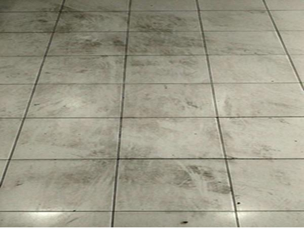 超市瓷磚地面不防滑難清洗如何處理?